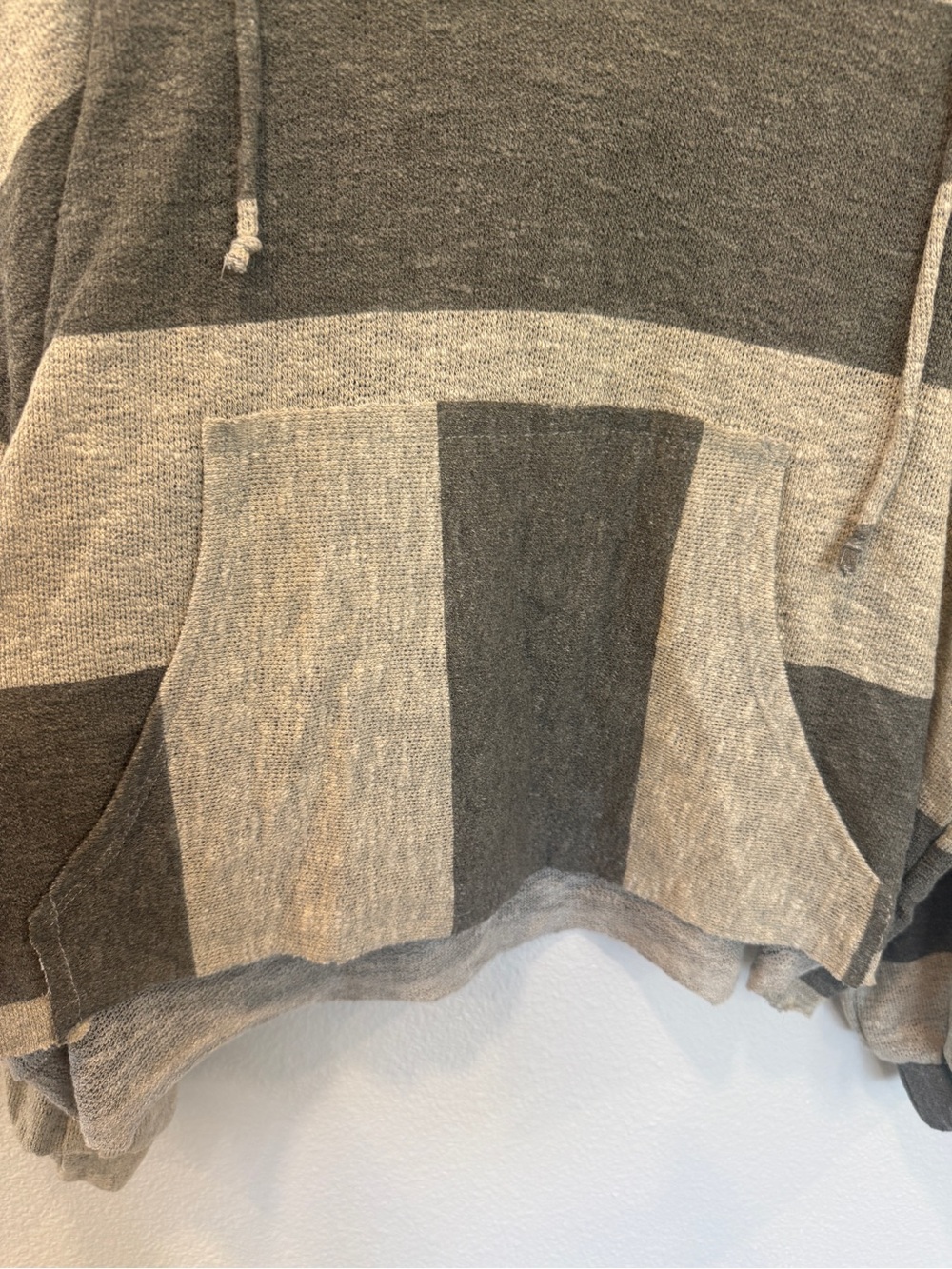 Talulah Women’s Grey Striped Lightweight Hoodie With Kangaroo Pocket Large - Picture 3 of 9
